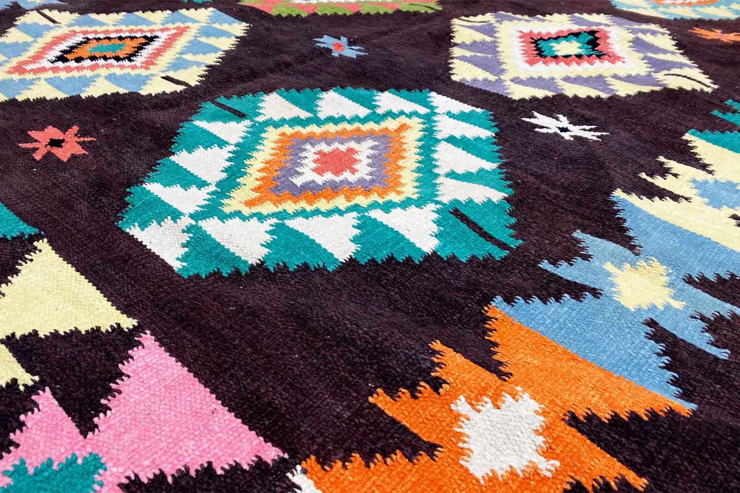 Handgewebter Wollen Kelim Dhurrie Teppich - 240x170cm (8x6ft) - Intrikates Tribal-Muster - German Carpet Shop