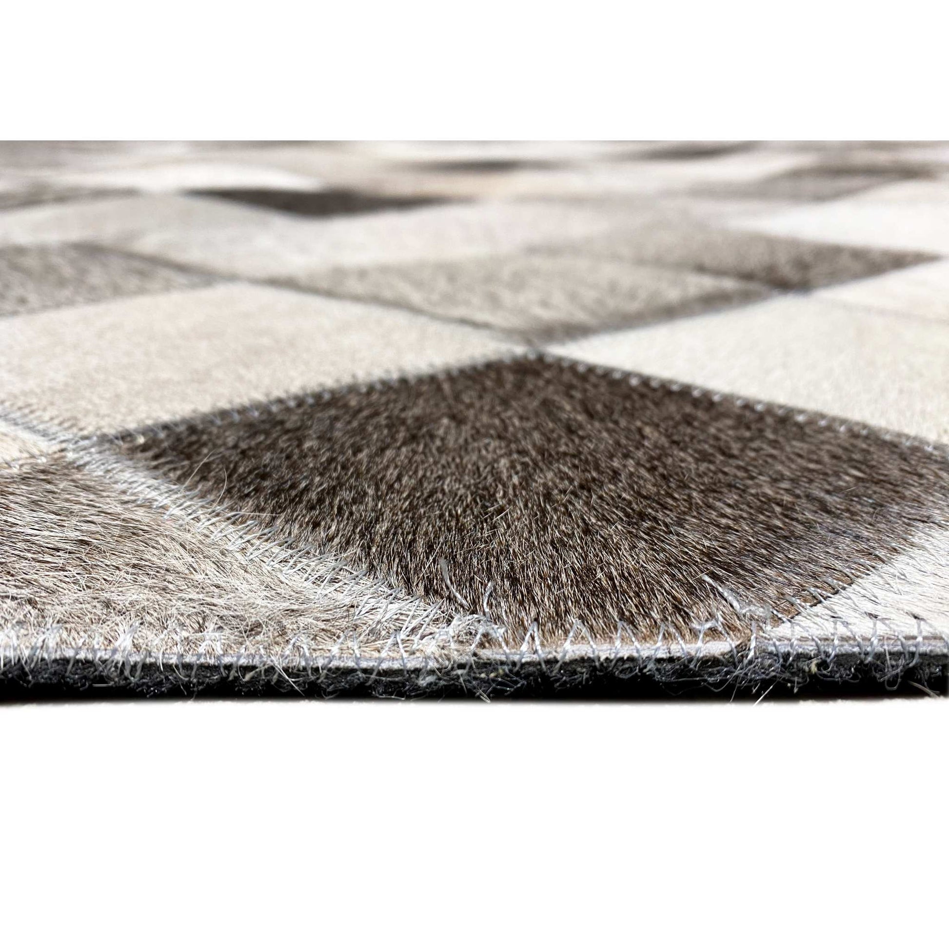 Diamant Kalbsleder Teppich 246x150 cm - German Carpet Shop