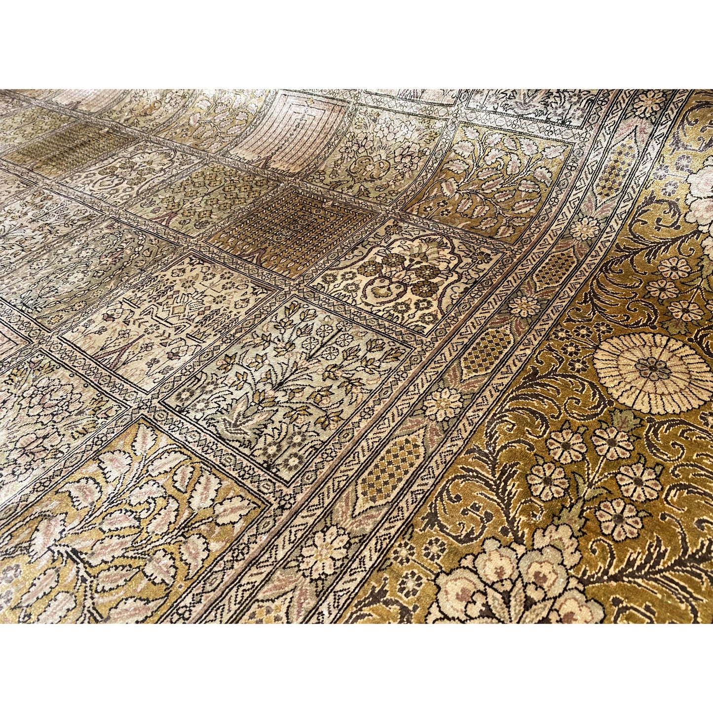 Qum carpet 295x194cm