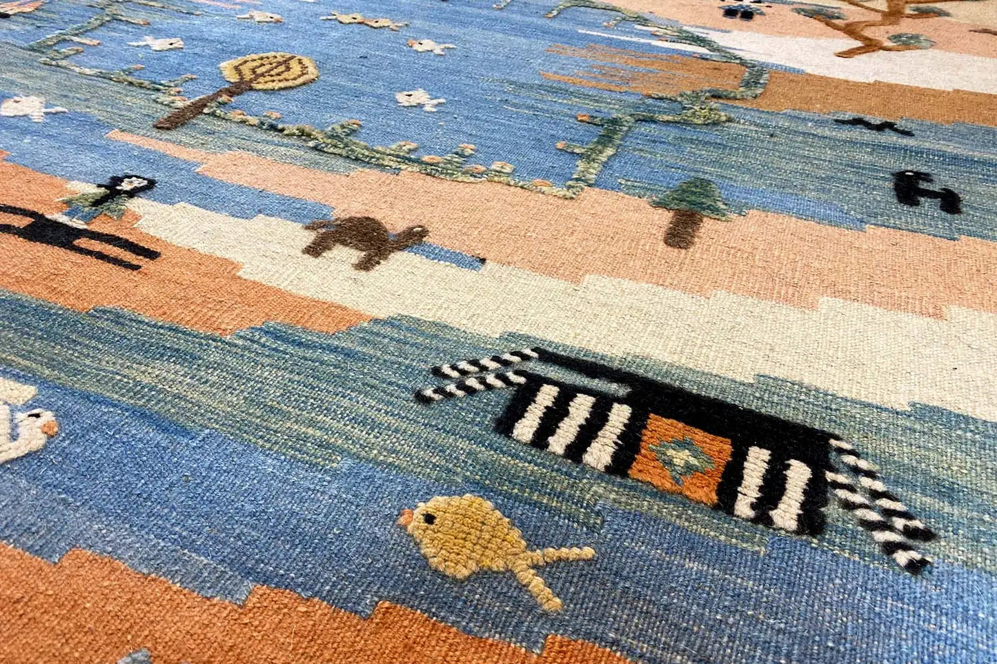 Kilim Qashqai - 605618 (198x157 cm) - Premium Kelim from German Carpet Shop - Just €449! Shop now at German Carpet Shop