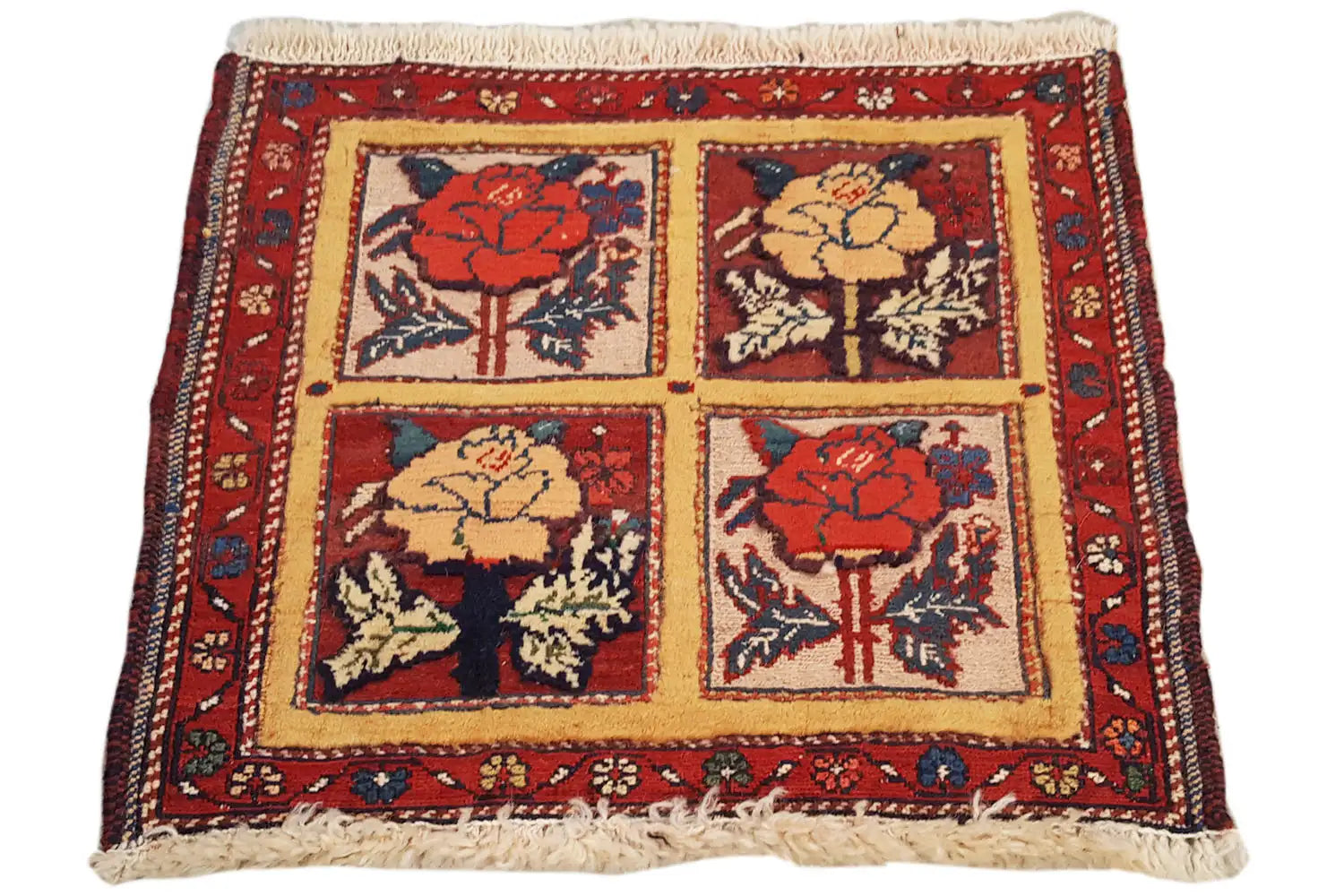 Qashqai Exklusiv (48x42cm) - German Carpet Shop