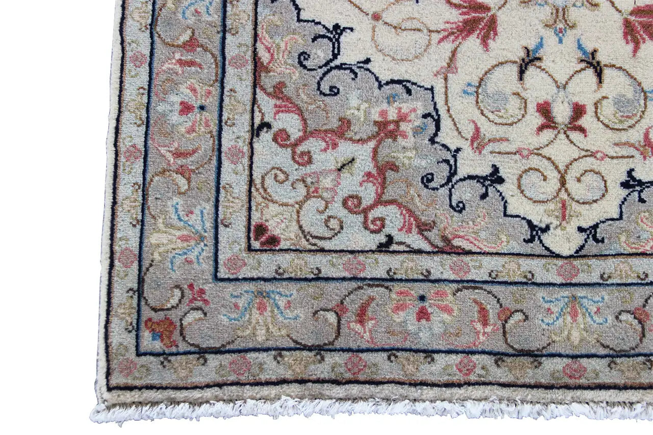 Keshan - Beige (151x96 cm) - German Carpet Shop