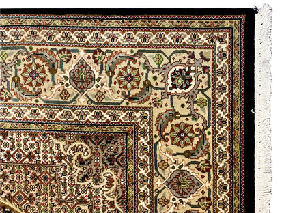 Indo Tabriz Rug - 297x201 cm