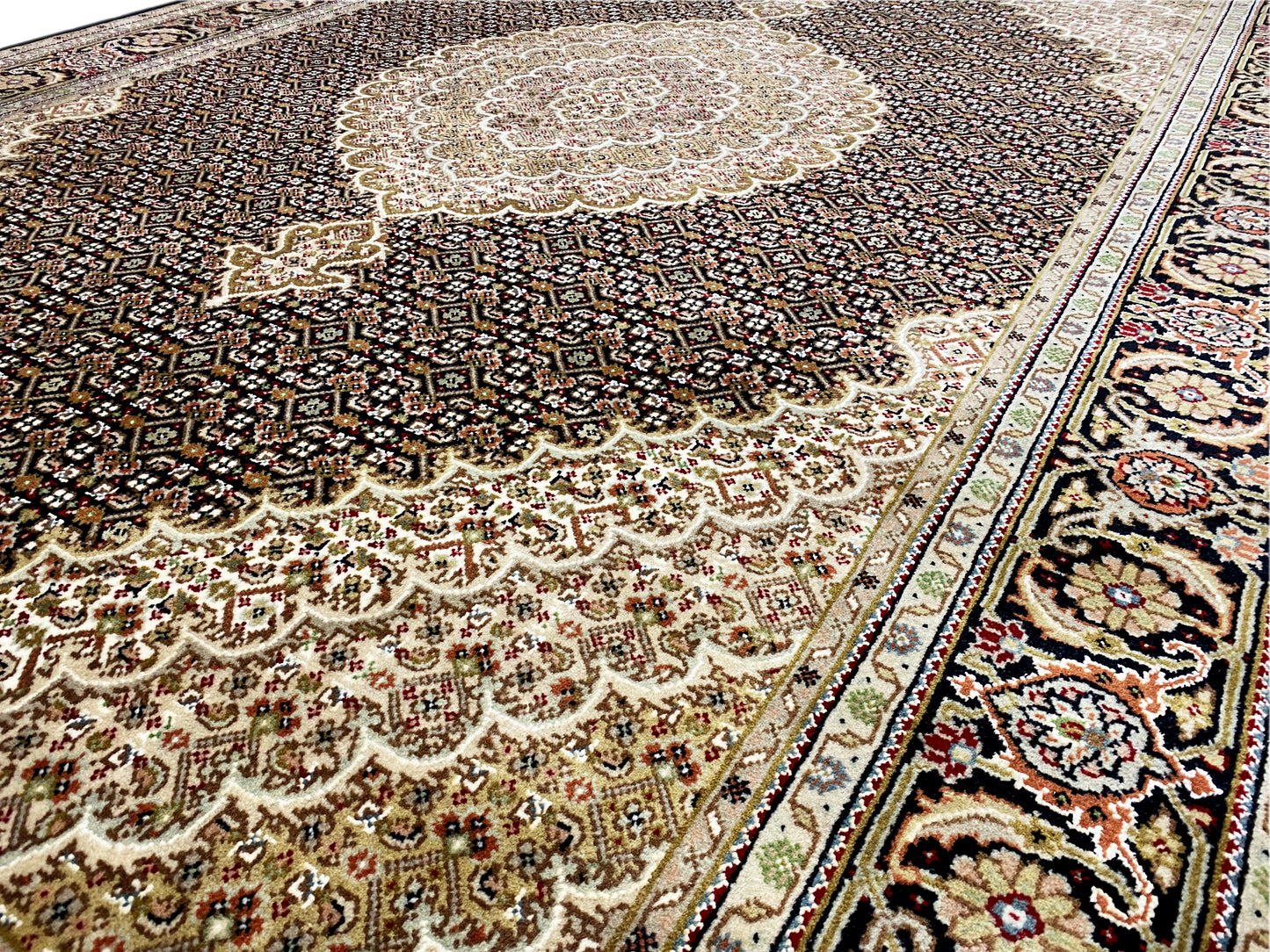 Indo Tabriz Rug - 290x192 cm