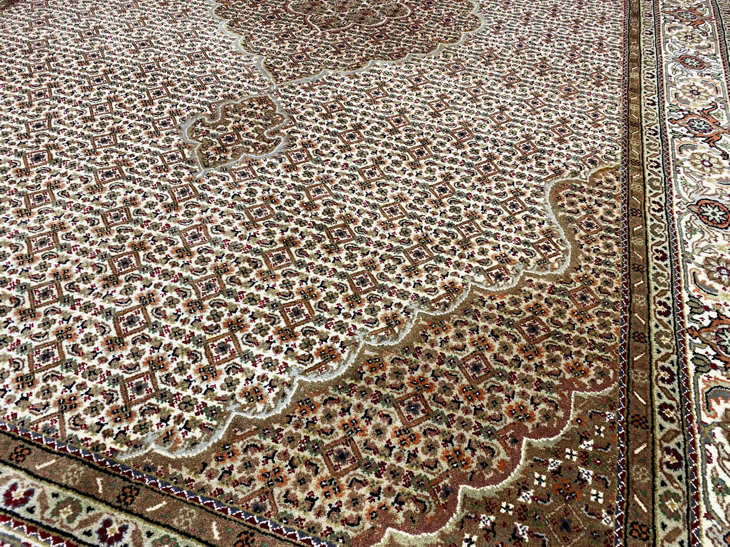 Indo Tabriz Carpet (296x196 cm)