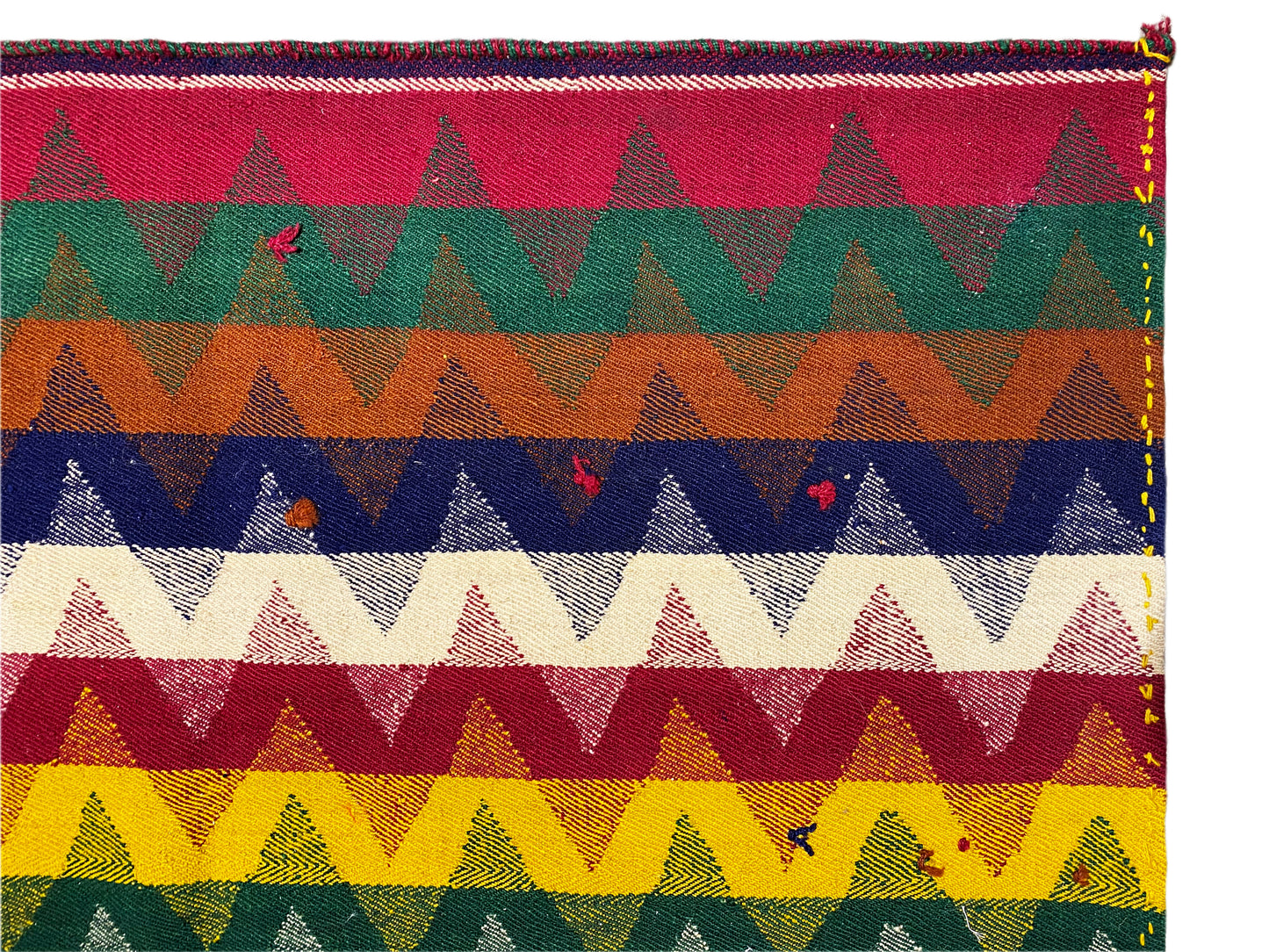 Esszimmer Jajim Teppich handgefertigt mit buntem geometrischem Streifenmuster