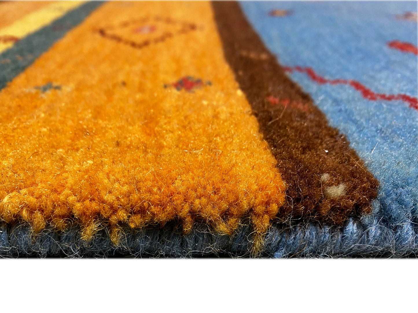 Loom Luri Rug - 239x173 cm