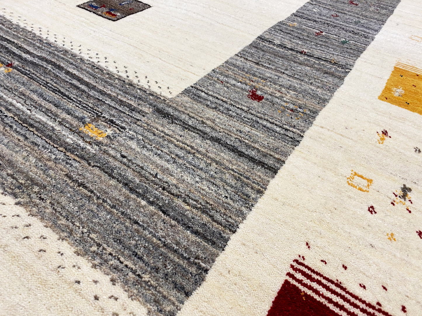 Loom Luri Rug - 300x252 cm