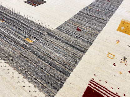 Loom Luri Rug - 300x252 cm