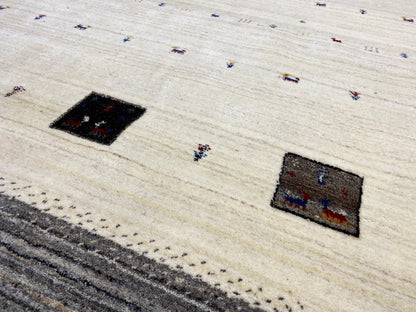 Loom Luri Rug - 300x252 cm