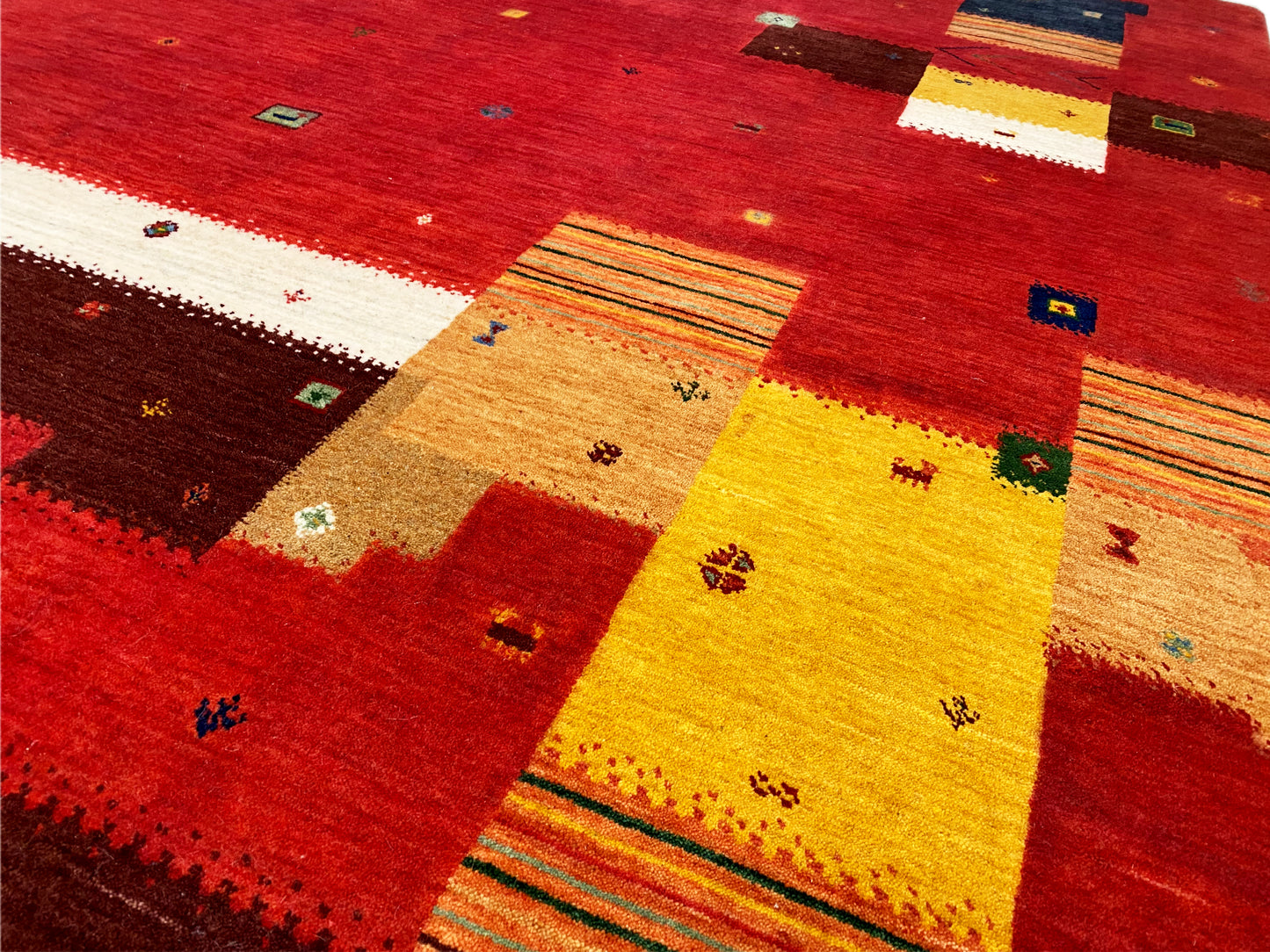 Loom Luri Rug - 240x170 cm