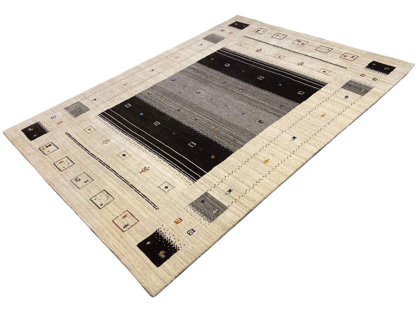 Loom Luri Rug - 240x176 cm