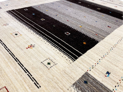 Loom Luri Rug - 240x176 cm
