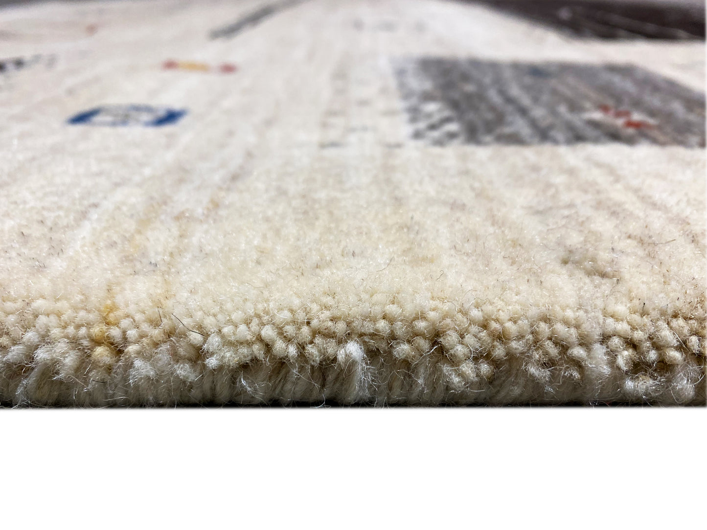 Loom Luri Rug - 240x176 cm