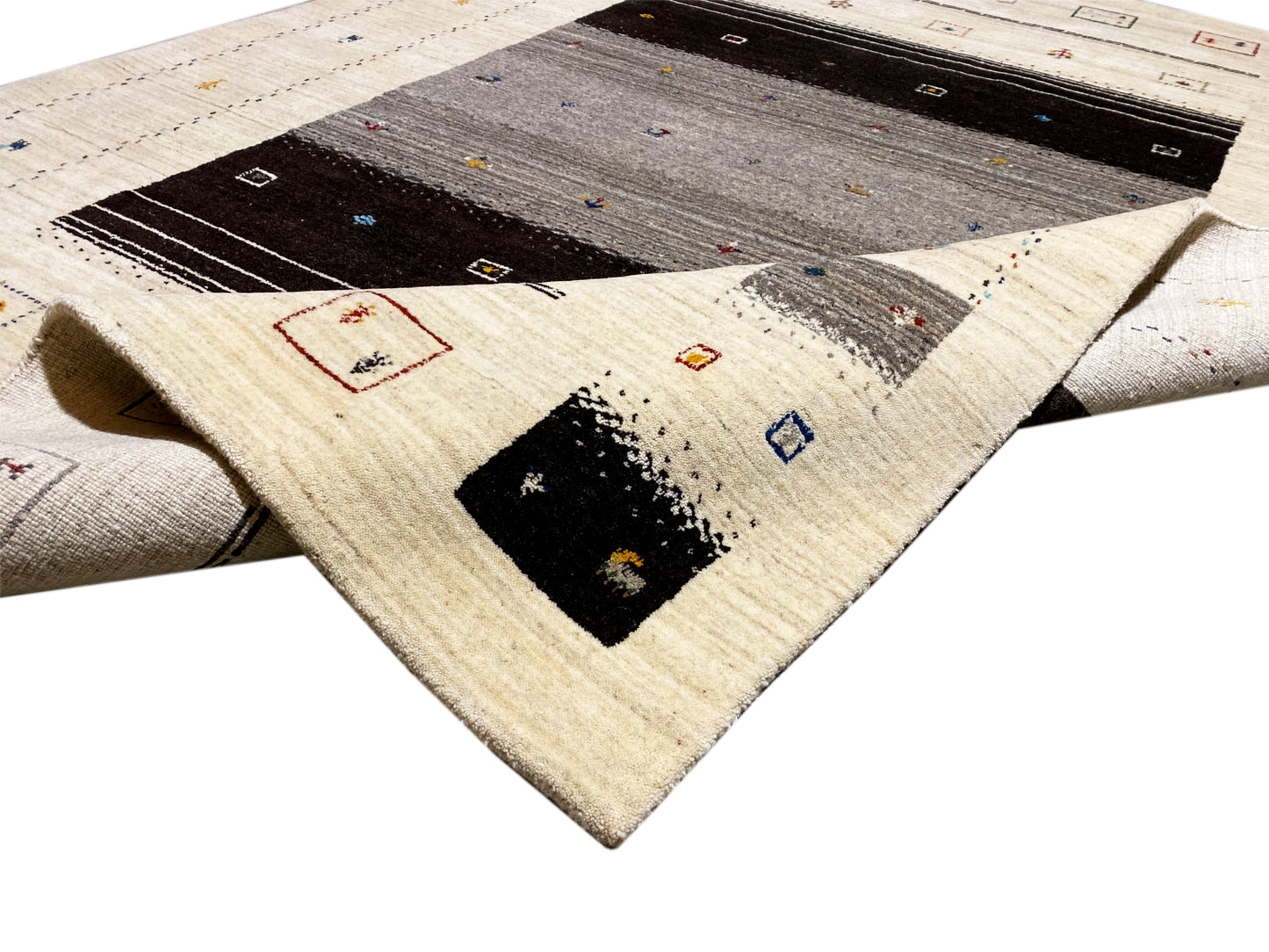 Loom Luri Rug - 240x176 cm