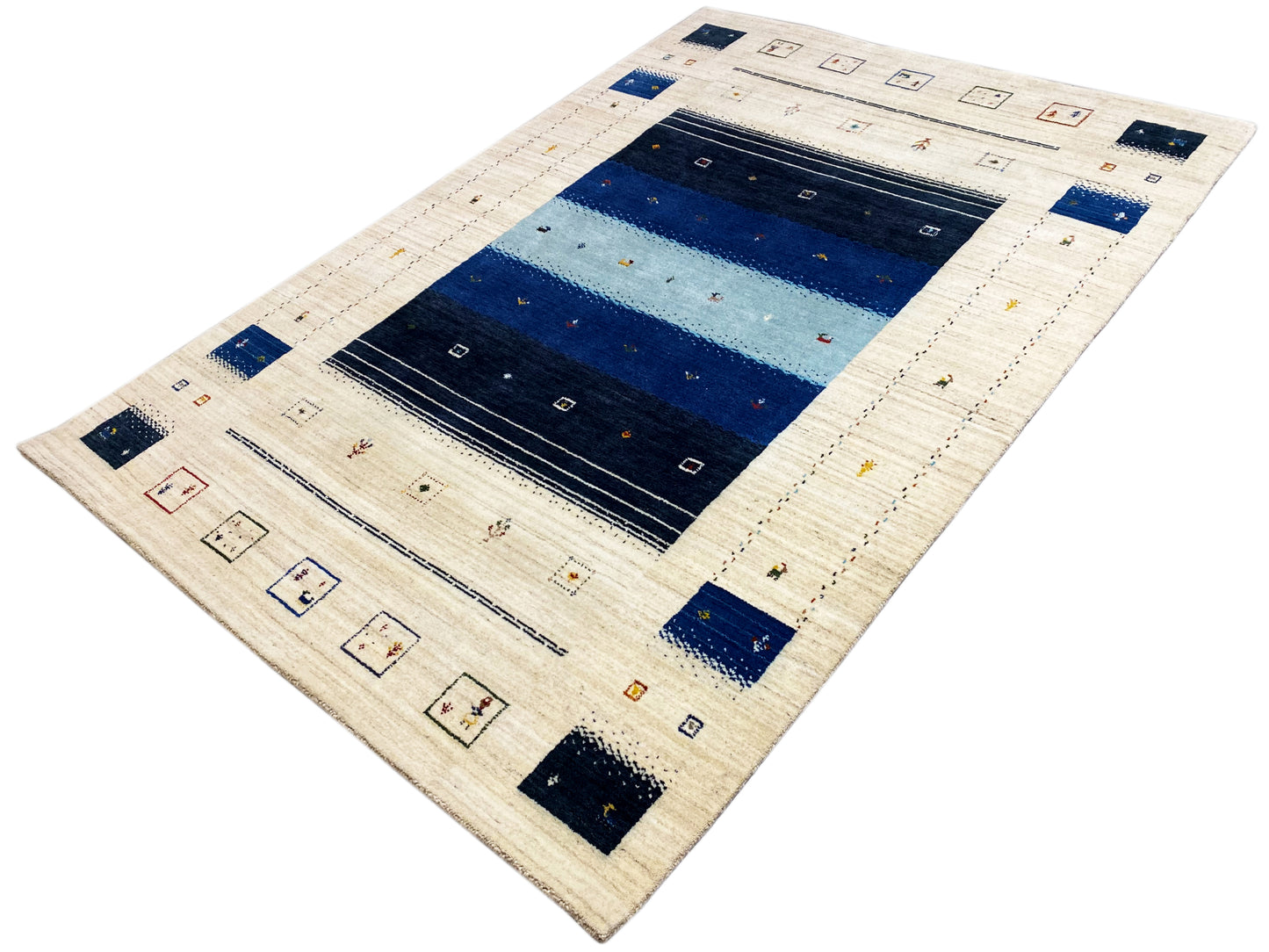 Loom Luri Rug - 241x173 cm