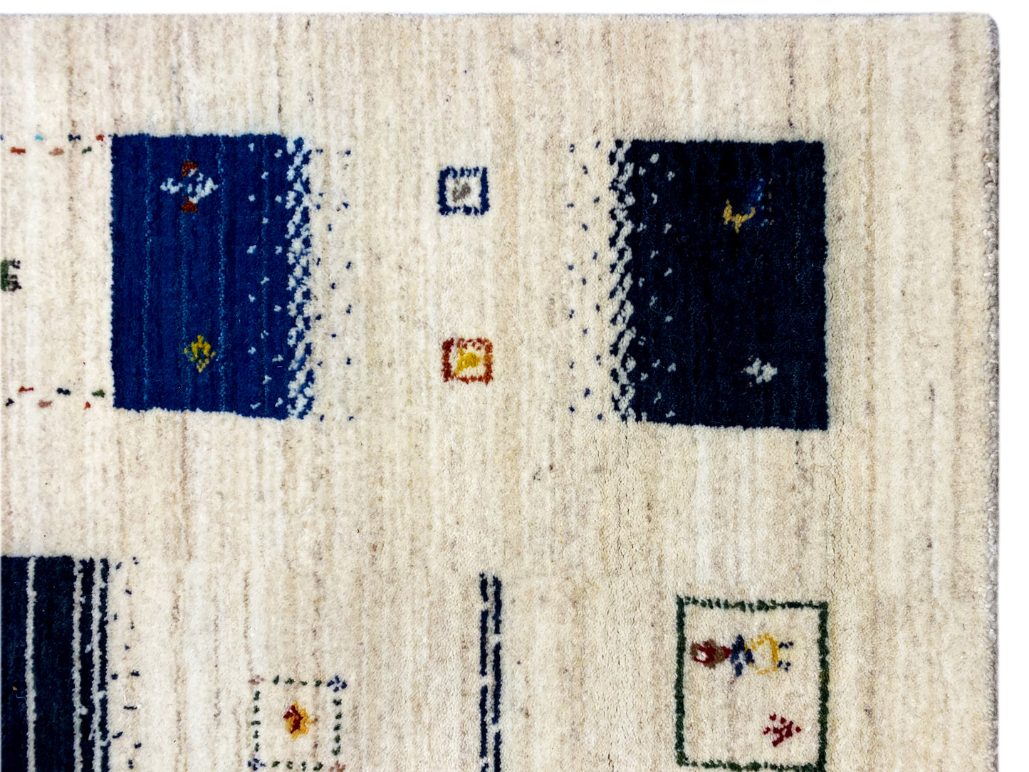 Loom Luri Rug - 241x173 cm