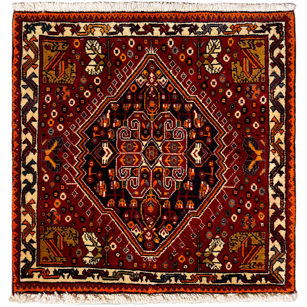 Poshti rug 60x60 cm, red pattern with an orange border and fringes