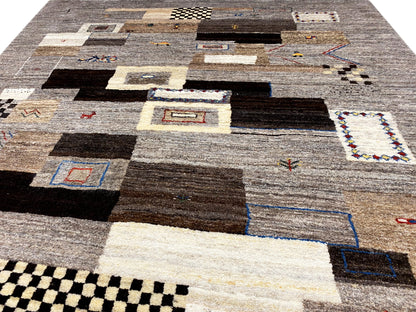 Handgemachter Gabbeh Teppich mit grafischem Muster