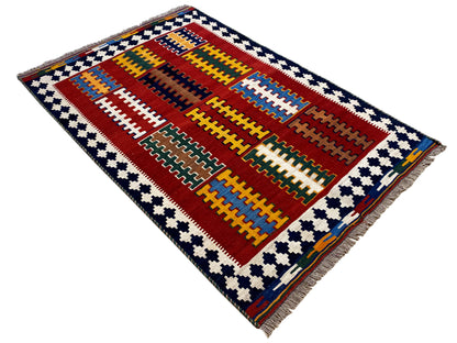 Handgewebter Woll-Kelim Teppich Qashqai Ethno Design robust und langlebig
