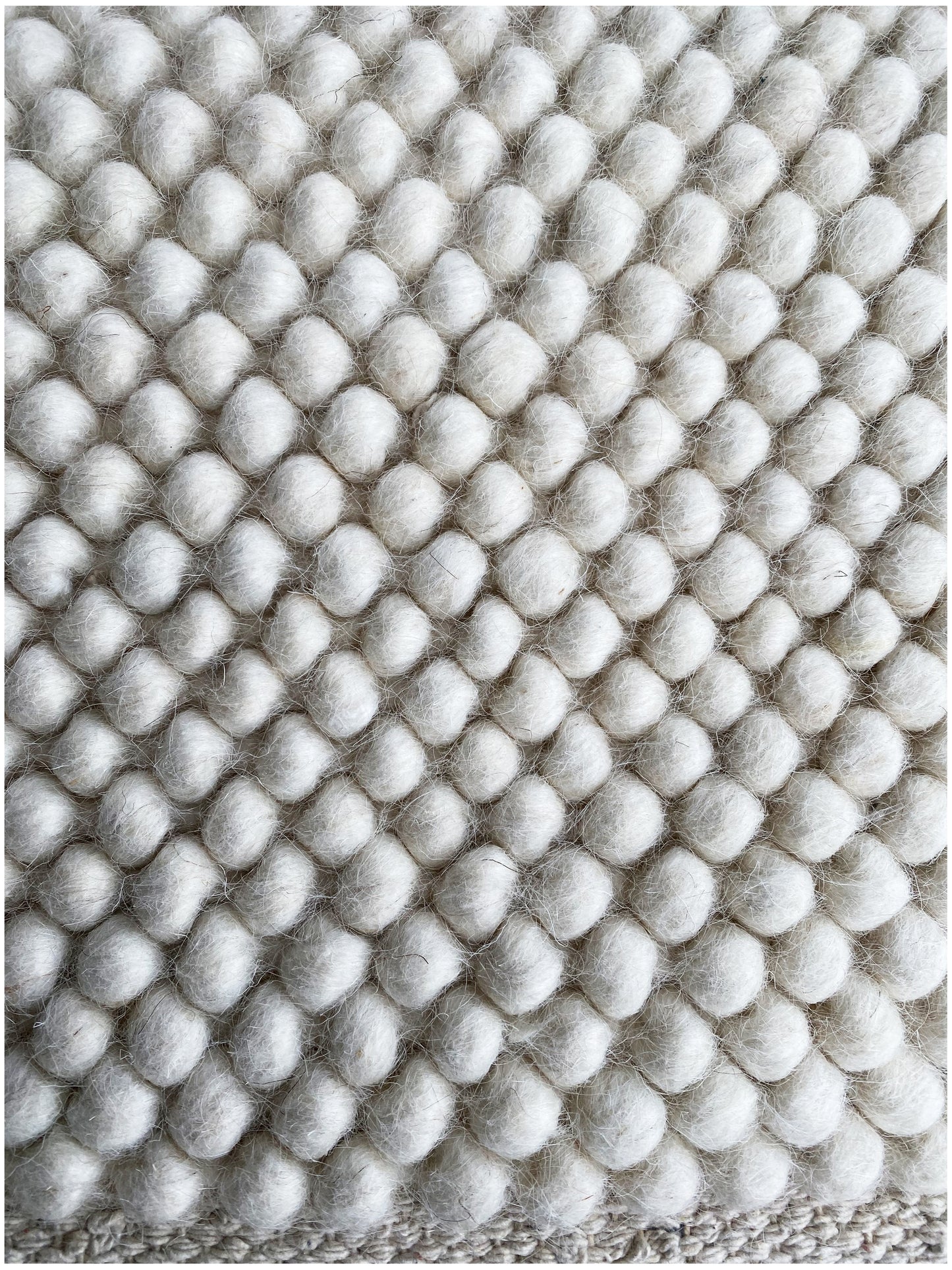 Loom Loop Carpet 240x170 cm