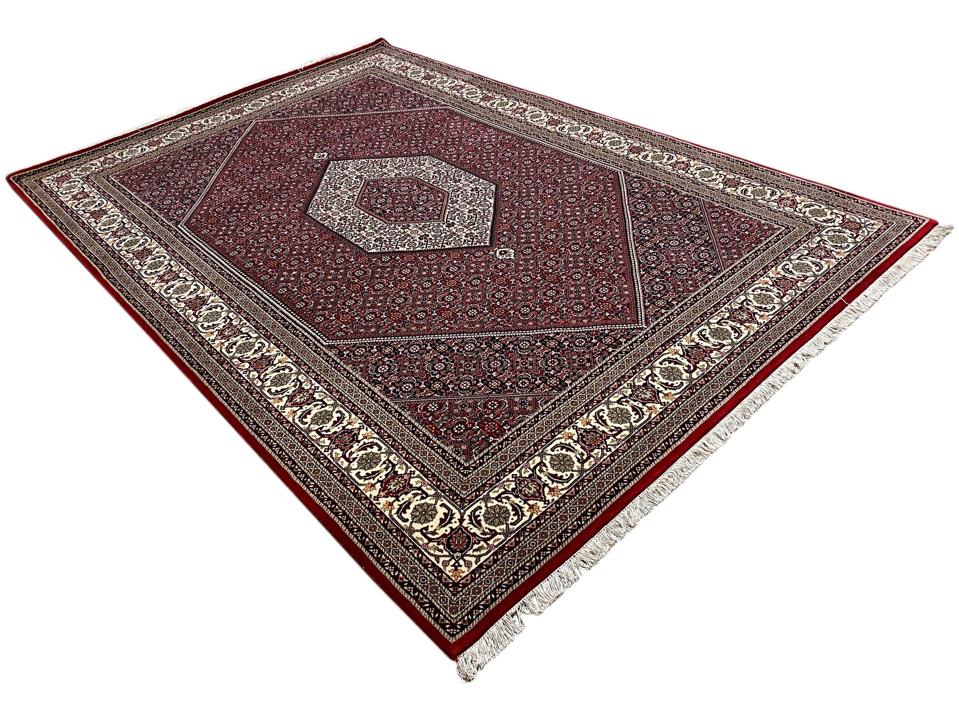 Hochwertiger handgeknüpfter Bidjar Teppich in Rot mit Bordüre