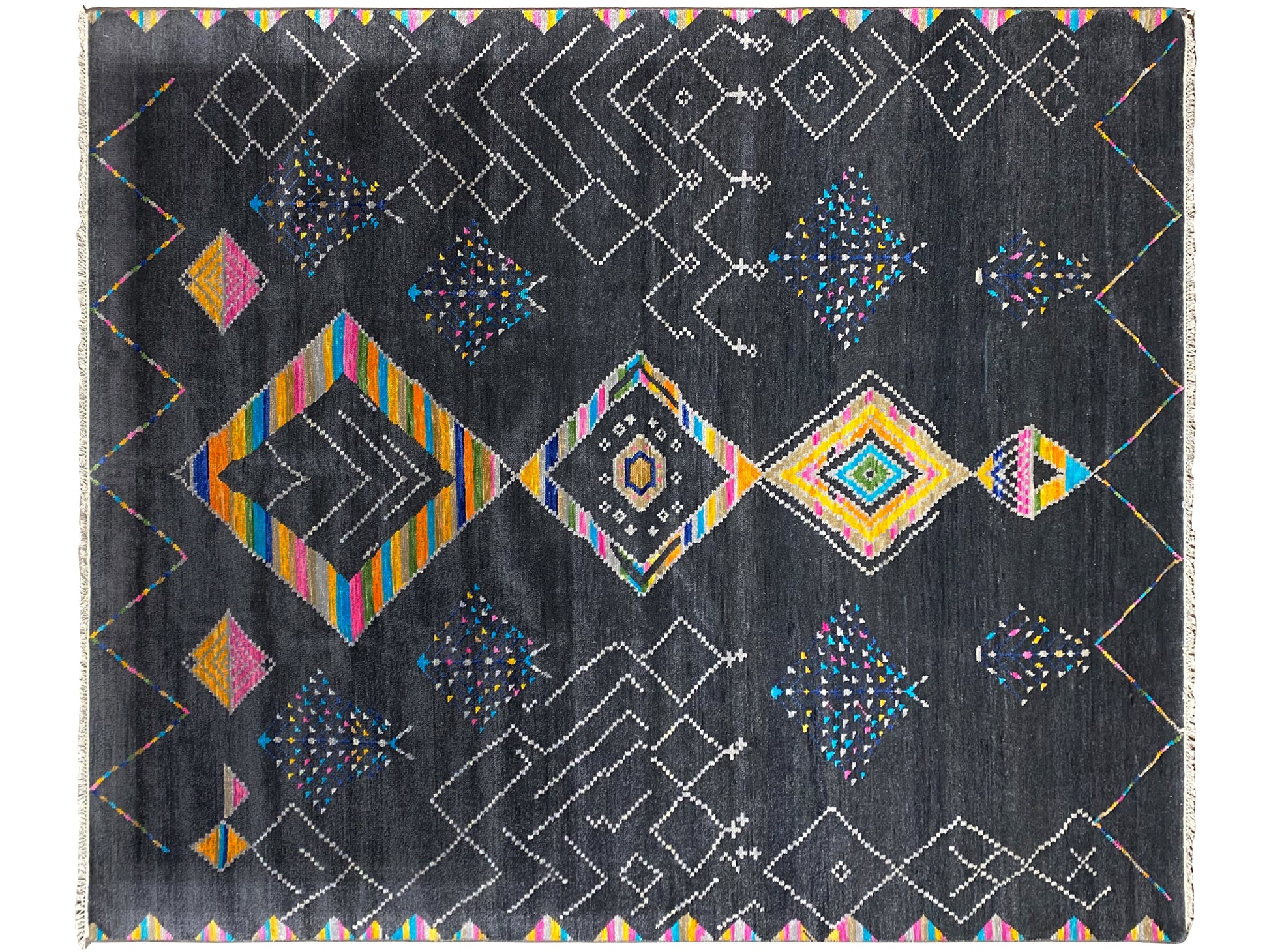 Edler schwarzer Teppich mit geometrischer Struktur